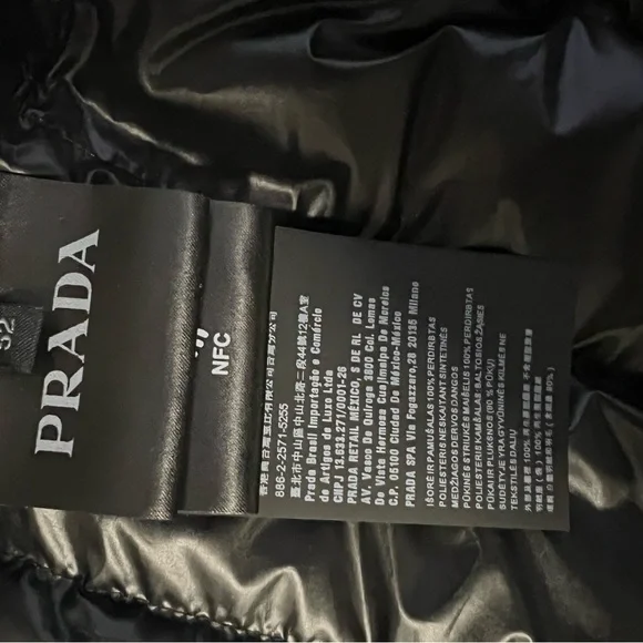 Prada Men's Sleek Black Quilted Vest - Picture 5 of 5